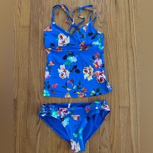 Athleta blue floral women’s tankini